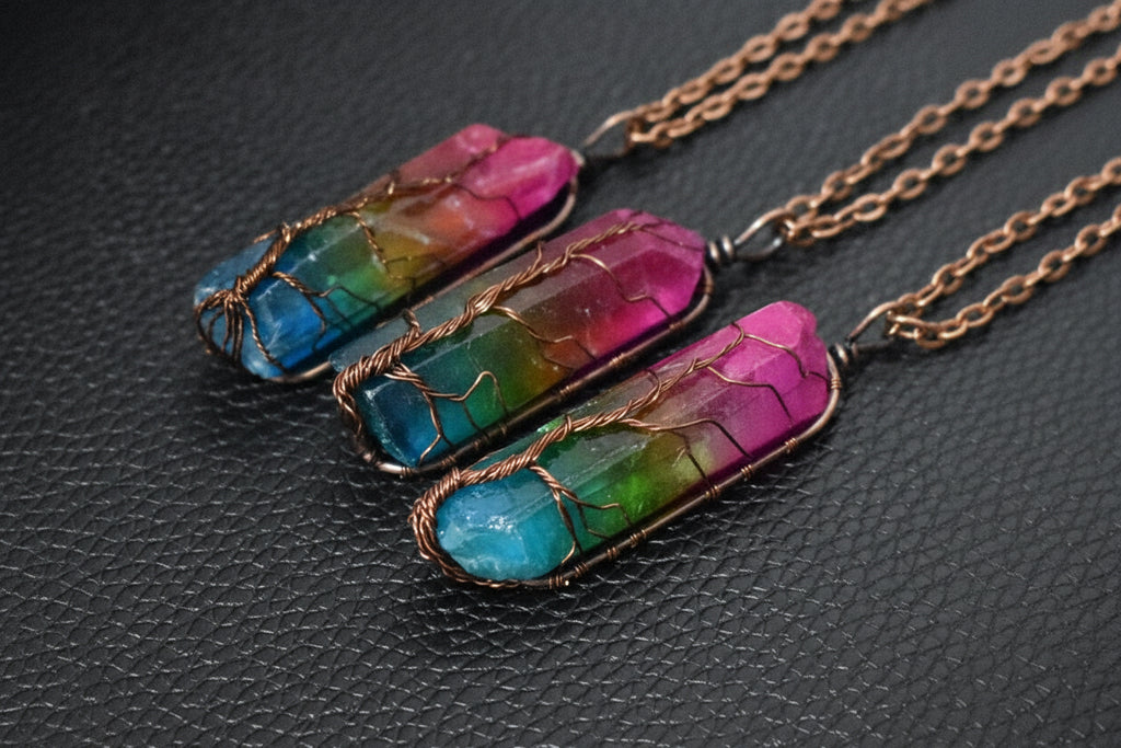 Hot Selling Stone Crystal Pillar Tree Of Life Pendant Ins Fashion Necklace