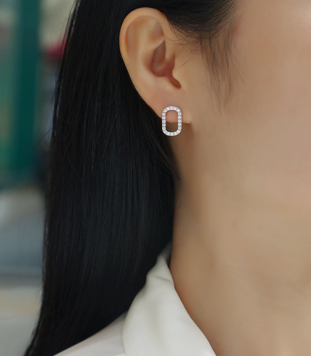 “Elegant Simplicity: Trendy Moissanite Jewellery Set with S925 Sterling Silver and Platinum-Plated Earrings”